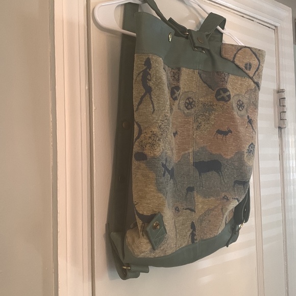 Carson Rogers beautifully patterned backpack in excellent condition - Picture 3 of 9